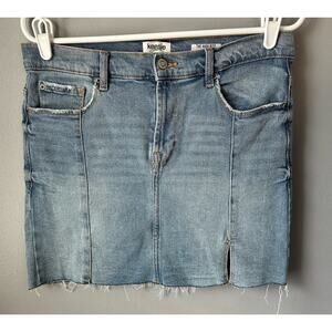 Kensie Vintage Luxe High Rise Denim Skirt Distressed Raw Hem Size 6/28
